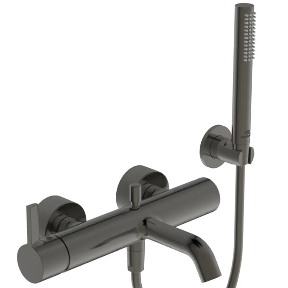 Badearmatur von Ideal Standard in Mattgrau mit Stabhandbrause, Brauseschlauch und Wandhalter. Modernes Design mit integrierter Funktionalität.